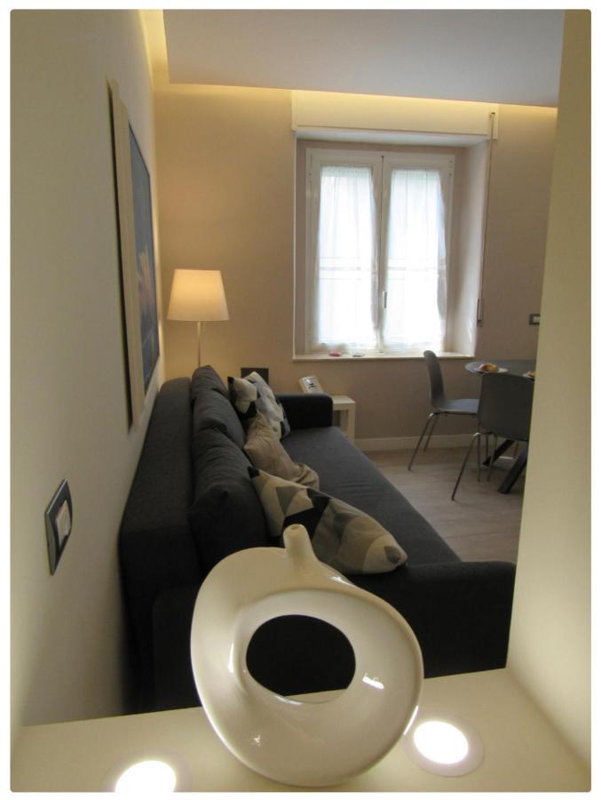 Viola'S Home เนเปิลส์ ภายนอก รูปภาพ